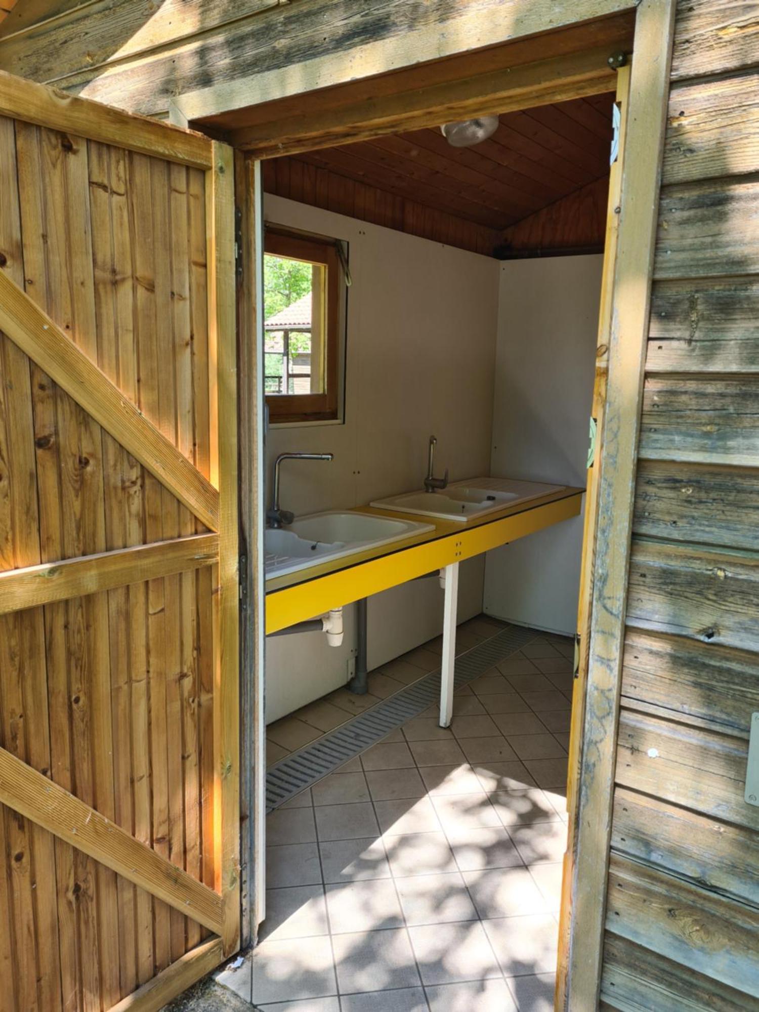 Les Chalets Guinguette Capdenac-Gare Exterior foto